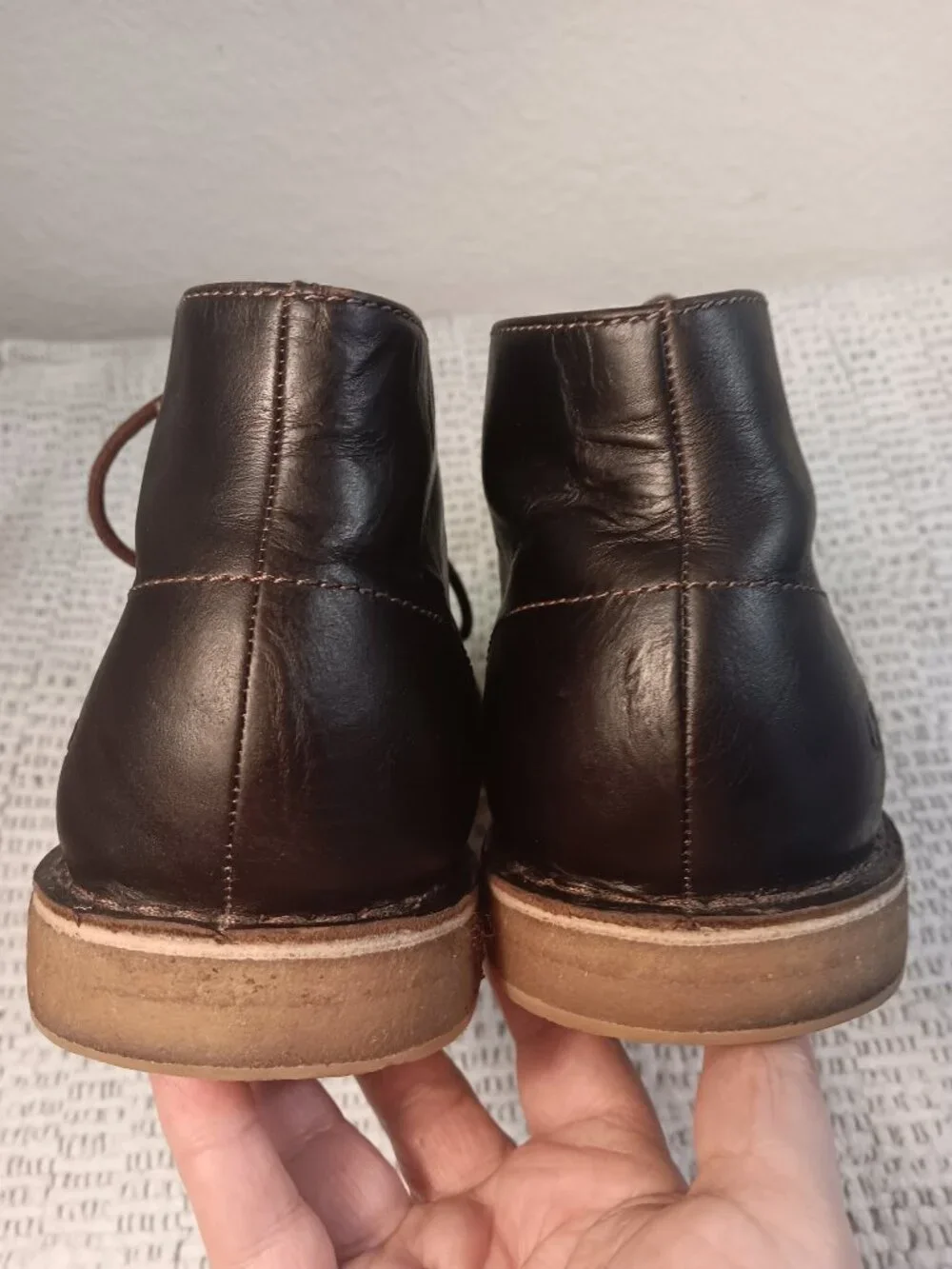READ! UGG Australia men's 'Leighton' Leather Gum Sole Desert Chukka Boots  ~11.5